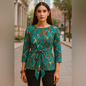 ❤️ NWOT Geometric Patterned Top with Wide Waist Tie Belts. Size: S